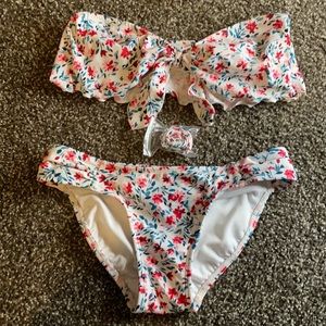 Cute bikini!